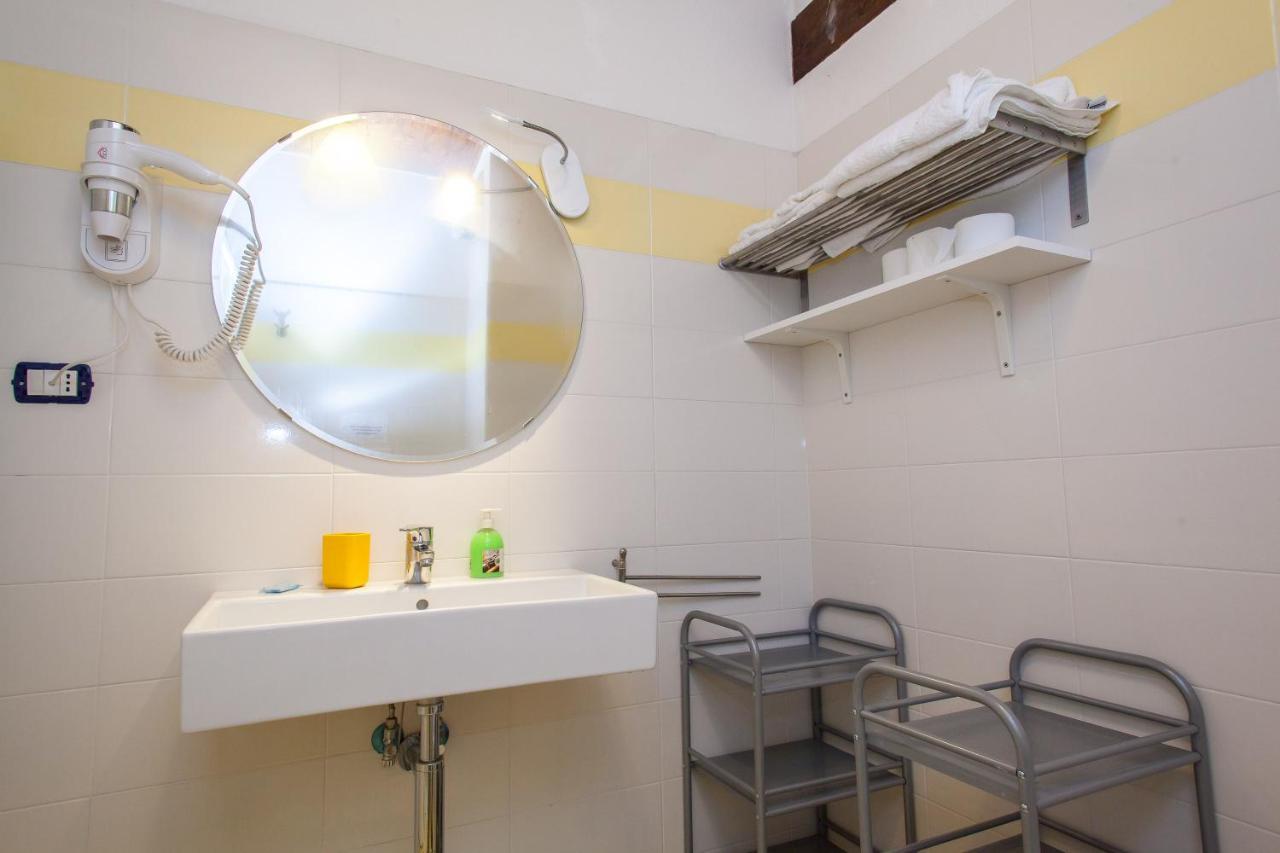 Agri Bed - L'Affittacamere In Collina - Guest Room On The Hill Lavagna Luaran gambar