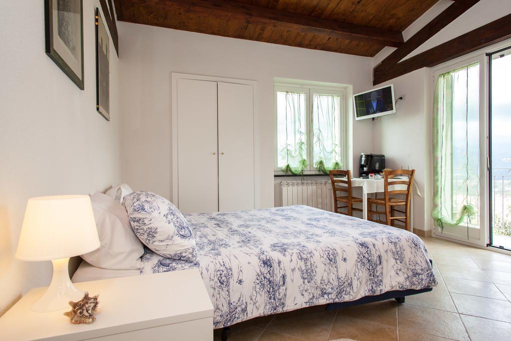 Agri Bed - L'Affittacamere In Collina - Guest Room On The Hill Lavagna Luaran gambar